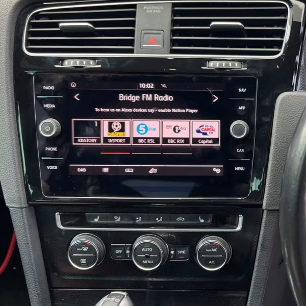 Volkswagen Front & Reverse Camera Kit for Golf Jetta Polo Taigo Tiguan Touran T-Cross - incarmusic.co.uk