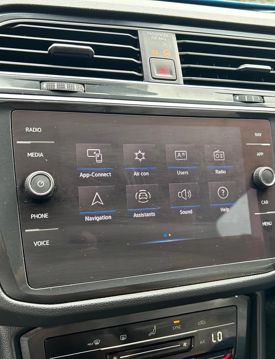 Volkswagen Front & Reverse Camera Kit for Golf Jetta Polo Taigo Tiguan Touran T-Cross - incarmusic.co.uk