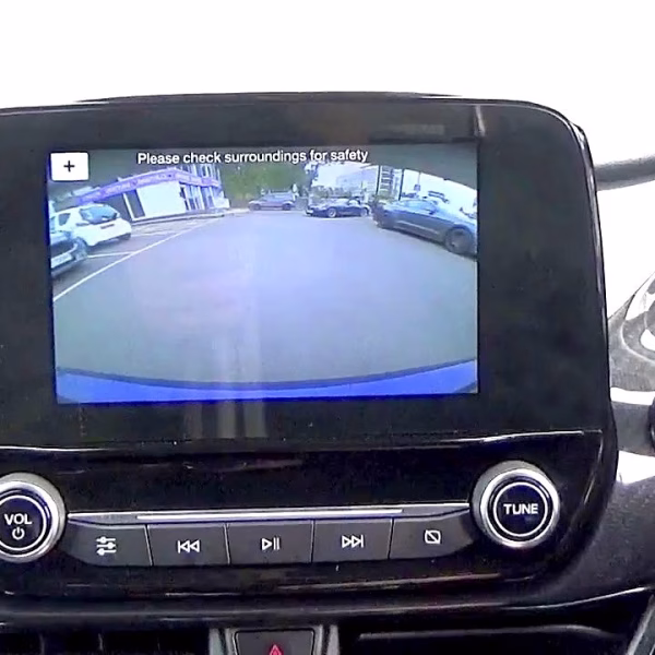 Reverse Camera Integration Kit for Ford Vehicles with a Tablet Style Screen (4 icons) Without Navigation