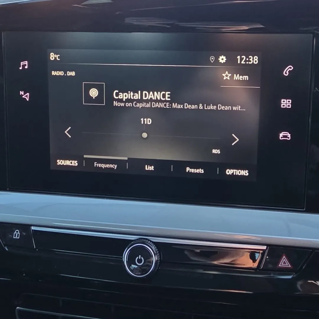 Vauxhall Front & Reverse Camera Kit for Crossland Grandland - incarmusic.co.uk